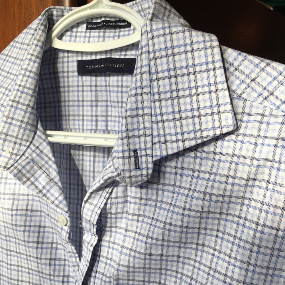 Men’s Tommy Hilfiger dress shirt